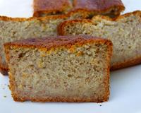 Un délicieux cake à la banane très moelleux, très spongieux et surtout très gourmand !