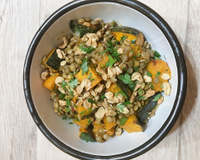 Salade de lentilles au potimarron rôti et granola salé