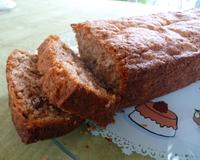 Un cake original aux saveurs de la pomme, raisins secs et noix