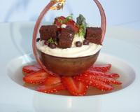 Un dessert chocolaté raffiné, design et gourmand que j'ai créé pour finir quelques restes sucrés ! Cette recette remporte le 1er prix du concours Oh ! la Belle rouge