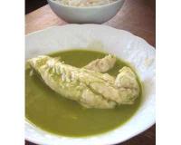 Légèrement tanique et acidulé, le thé vert en poudre (matcha) accompagne à merveille un poisson un peu gras (truite, mais aussi saumon, flétan...)