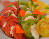 Tomates, mozzarella et basilic
