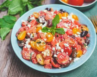 Comment transformer une simple tranche de pastèque en un dîner léger, bluffant et ultra-frais pour survivre à la canicule