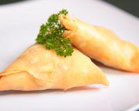 Brick de saumon et fromage de chèvre Boursault un apéro parfait entre amis !