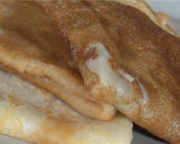 Pâte à crêpe au lait, beurre et sucre