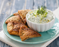 Tzatziki d'hiver : ce légume de saison inattendu à mettre dans la recette pour remplacer le concombre