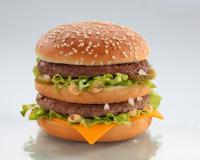 McDonald's va changer la recette de plusieurs de ses burgers incontournables