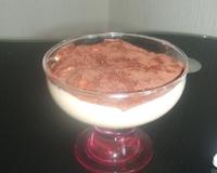 Traditionnel tiramisu au café mais sans alcool