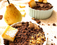Crumble aux poires et aux pépites de chocolat