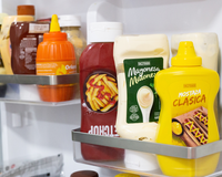 Mayonnaise, ketchup, moutarde : combien de temps peut-on réellement les garder ouverts au frigo ?