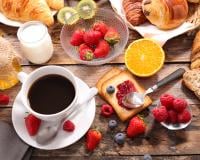 Par quoi remplacer les aliments trop sucrés au petit-déjeuner ? Cette diététicienne livre ses astuces