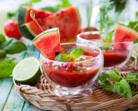 “C’est délicieux” : un régal rafraîchissant, voici notre recette de gaspacho pastèque et tomate notée 5/5 !