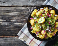 Norbert Tarayre partage sa recette de salade de pomme de terre économique et nourrissante !