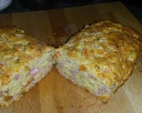 Cake jambon gruyère tomate