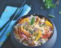 Taboulé de chou-fleur et crudités à la menthe