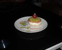 Pain suédois maison au St Moret avec du saumon et des concombres