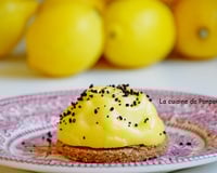 Tartelette au citron jaune et poudre de combava