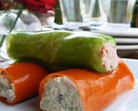 Cannellonis farcis à base d'une mousse de thon et saumon fumé.