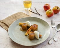 Rosier de pommes, brioche perdue et crème fouettée à la vanille