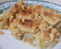 Le Maroilles fond sur les endives et le crumble du dessus croustille, c'est très bon.