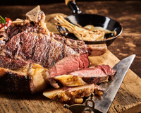 Barbecue : 7 erreurs que vous faites peut-être avec la cuisson de la côte de bœuf (et qui gâche tout !)