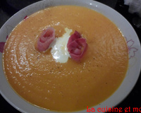 Soupe à la courge et chips de lard
