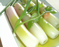 Jeunes poireaux en vinaigrette