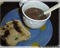 Doux et onctueux, ce chocolat chaud est un pur délice.