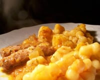 Gratin de pâtes et saucisses au four