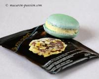 Un macaron au citron très original, avec une garniture facile à réaliser, et qui procure un effet très surprenant : le macaron va vous «exploser» en bouche !