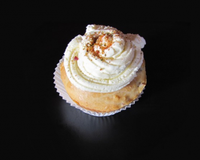 Il y a de petites gourmandises dont on ne se lasse pas.Certaines nous viennent d'outre-manche, et répondent au doux nom de Cupcakes.Un petit gâteau, surmonté d'une crème…