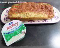 Cake moelleux au Cottage Cheese, oignons, moutarde et jambon