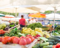 Alerte sur les marchés : jusqu'à 8 euros le kilo, ce légume incontournable voit ses prix battre des records