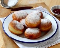 Beignets fourrés à la confiture