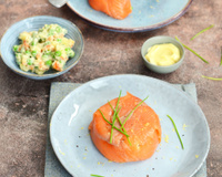 Mini charlotte à la truite et petits légumes