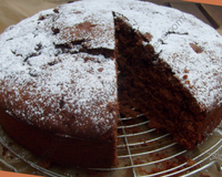 Un délicieux et léger gâteau au chocolat qui surprend toujours quand on annonce qu'il contient des légumes!