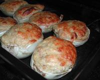 Petites aubergines blanches farcies par un soufflé de thon-aubergine.