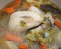 La Poule au pot et ses légumes de saison, une vielle recette française.