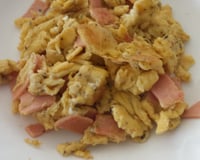 Œufs brouillés à la ciboulette