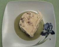 Un nougat glacé sans fruits confits, parce qu'on n'aime pas tous les fruits confits! Chez moi il a fait fureur !