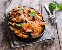 Des lasagnes aux aubergines sans allumer le four ? Oui c’est possible avec cette recette