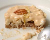 Version crue d'une tarte aux pommes.