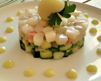 Tartare de Saint-jacques aux poires et au concombre