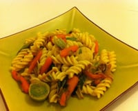 Fusilli, carottes croquantes et poireaux aux cinq parfums.