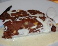 Voici une gourmandise ensoleillée grâce aux calissons d'Aix qui apportent à ce dessert une délicieuse touche provençale.