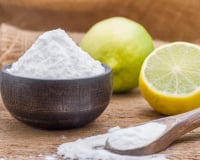 10 façons d’utiliser le bicarbonate : en cuisine, pour le ménage et bien plus encore