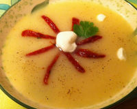 J'avais très envie de réaliser une soupe avec des Panais mais je ne savais pas vraiment ce que j'allais ajouter ensuite pour la rendre plus jolie et plus goûteuse.En…