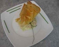 Feuilletines de saumon fumé, ciboulette et duo de fromage frais