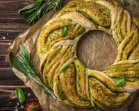 Babka : découvrez cette version salée à base de reblochon, poireaux et lardons, parfaite pour la saison !