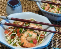 Wok de crevettes aux nouilles chinoises
